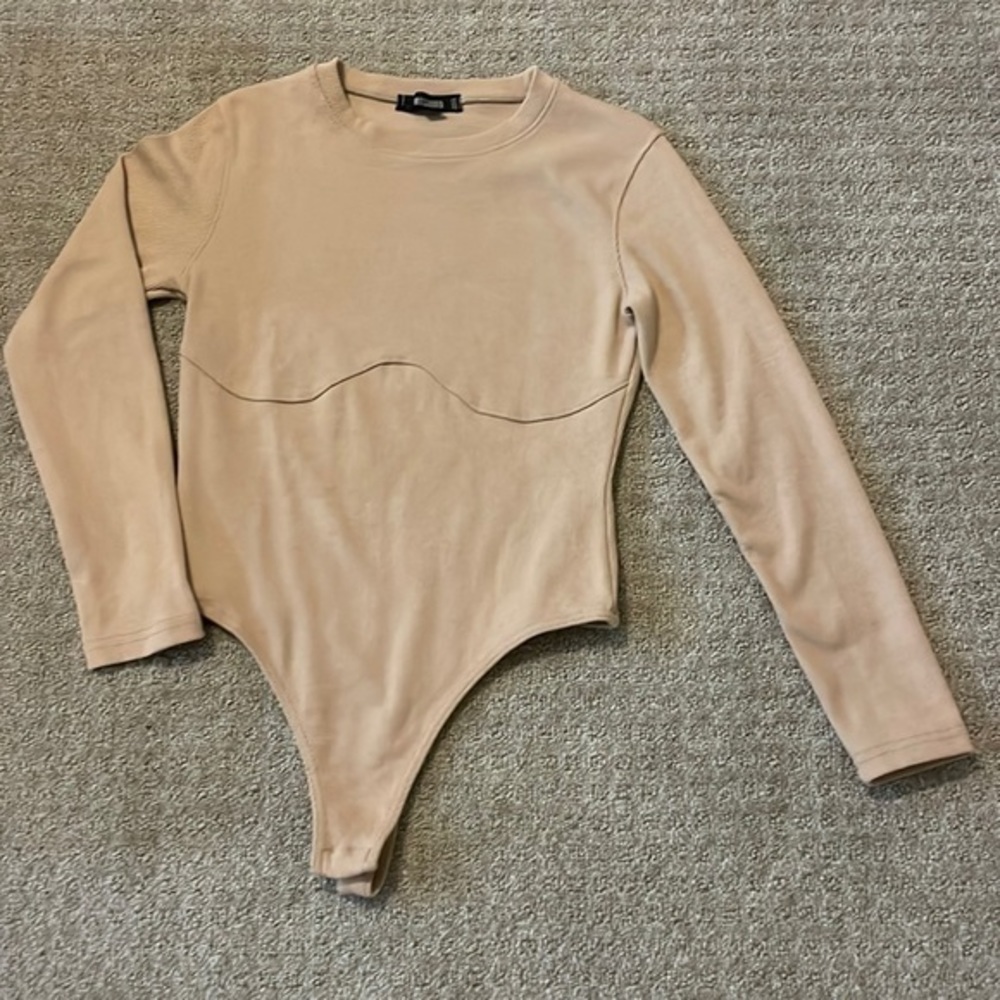 Missguided Nude Ribbed Crew Neck Long Sleeve Fitted Thong Bodysuit